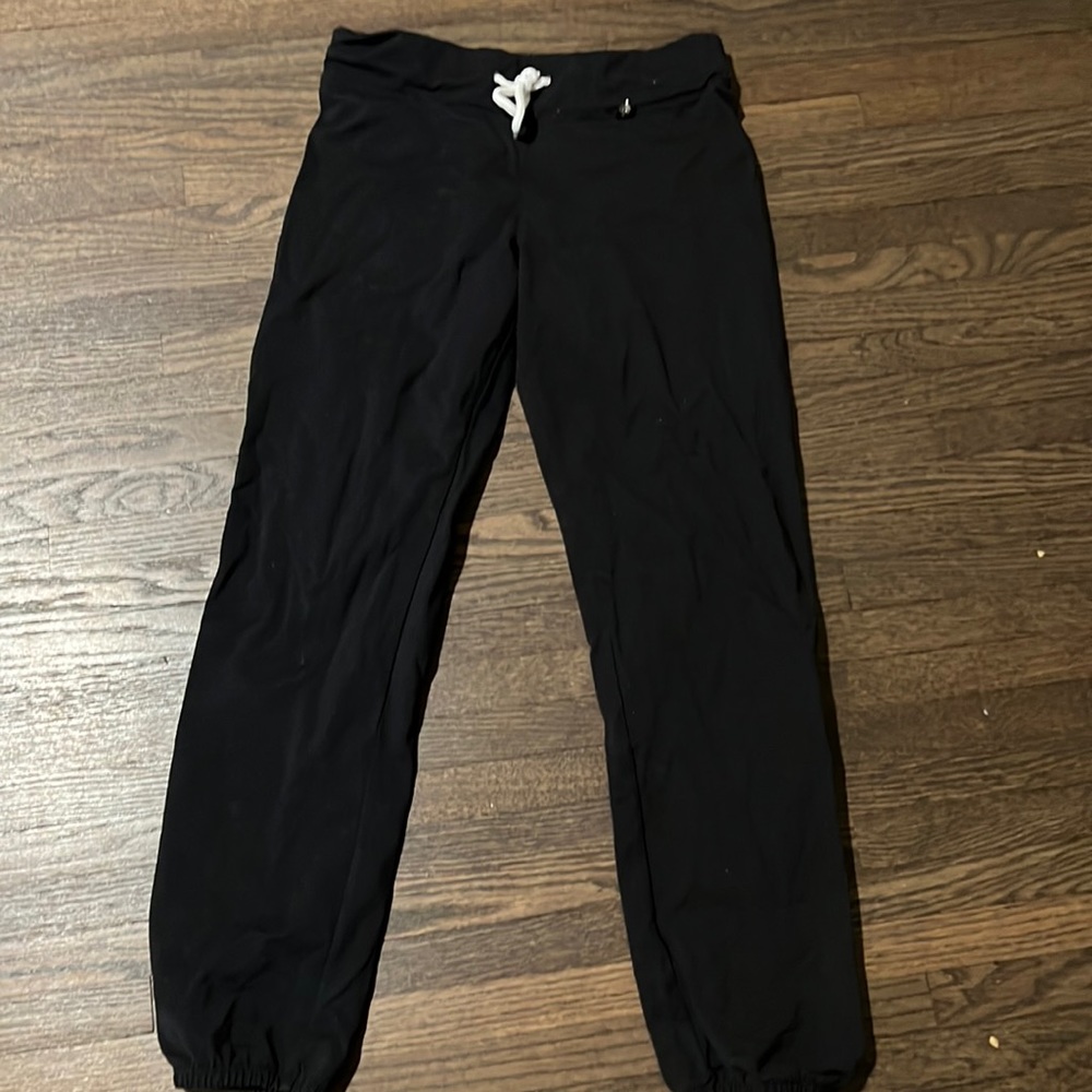 Monrow xs black 90% supplex nylon 10% Spandex joggers